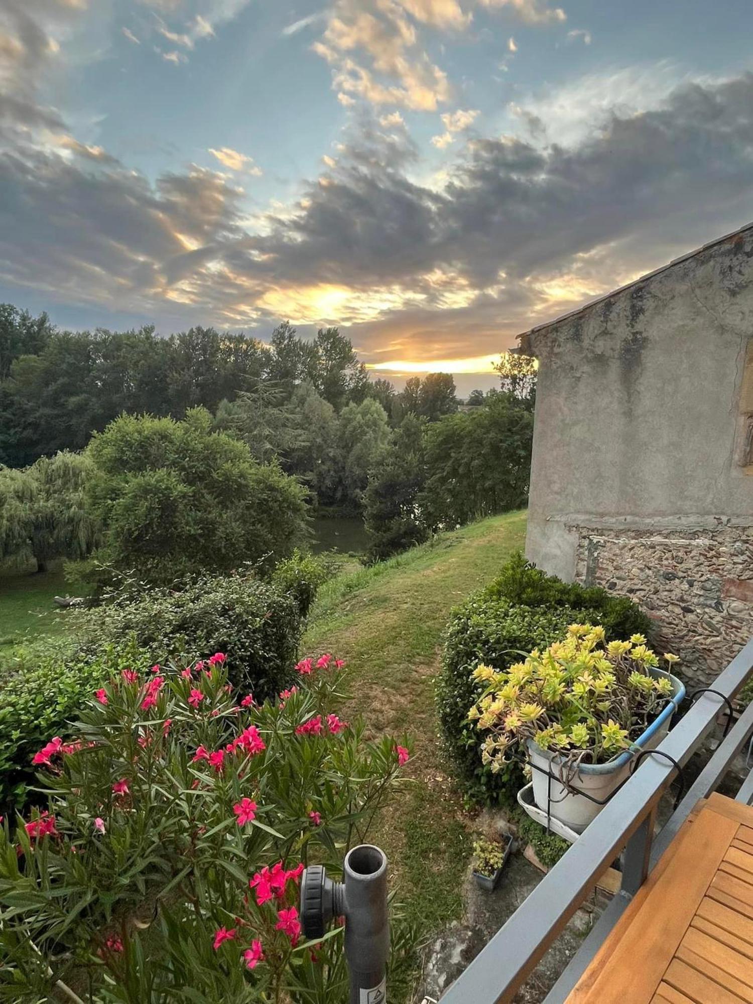 Beautiful Village House Next To Garonne River! Couladere Eksteriør bilde
